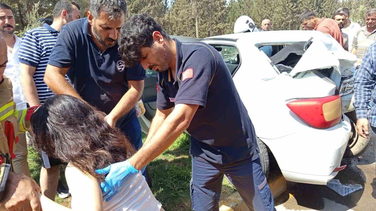 Kırıkhan'da ardışık kaza: 6 kişi yaralandı