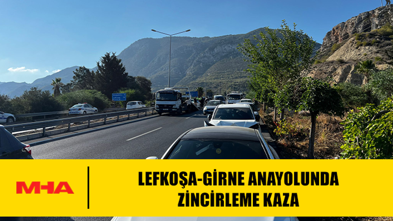 Lefkoşa-Girne ana yolunda zincirleme trafik kazası oldu.
