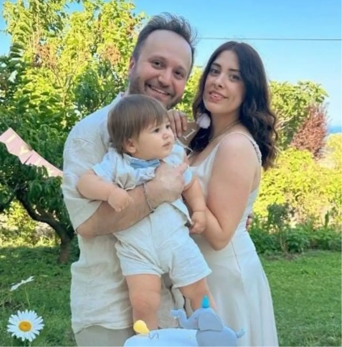 Samsun'da meydana gelen kazada anne ve oğlu hayatını kaybetti, baba ise kurtarıldı.