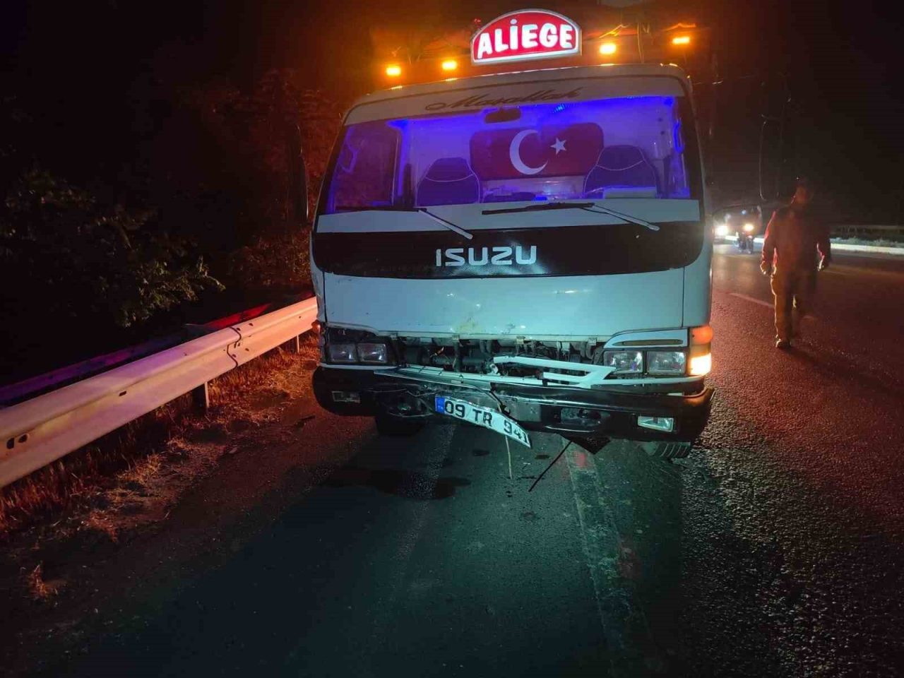 Susurluk'ta iki aracın karıştığı kazada 2 kişi yaralandı.