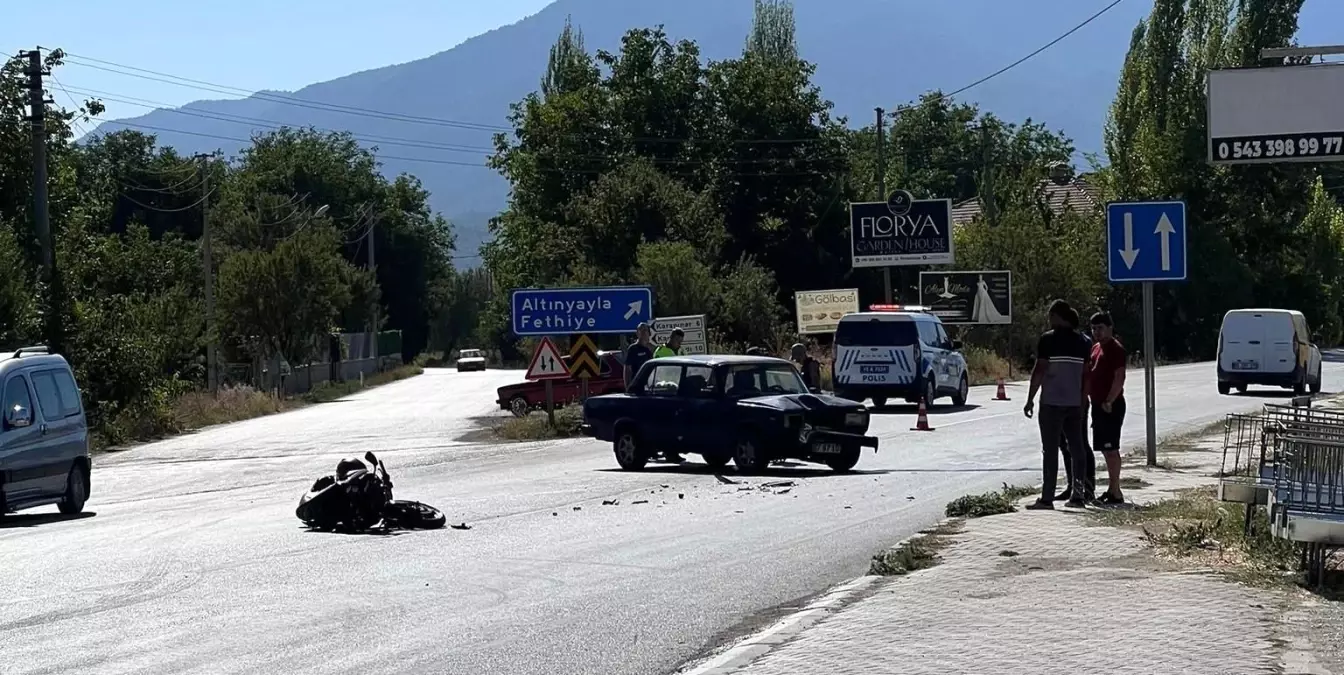 Burdur'da Kaza: Motosikletçi Yaralı