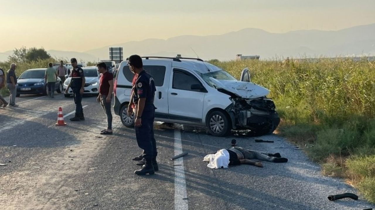 Aydın'da ölümle sonuçlanan trafik kazası: Yol kenarında üzücü görüntü