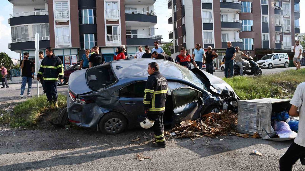 Hatay’da meydana gelen kaza 3 kişiyi yaraladı.