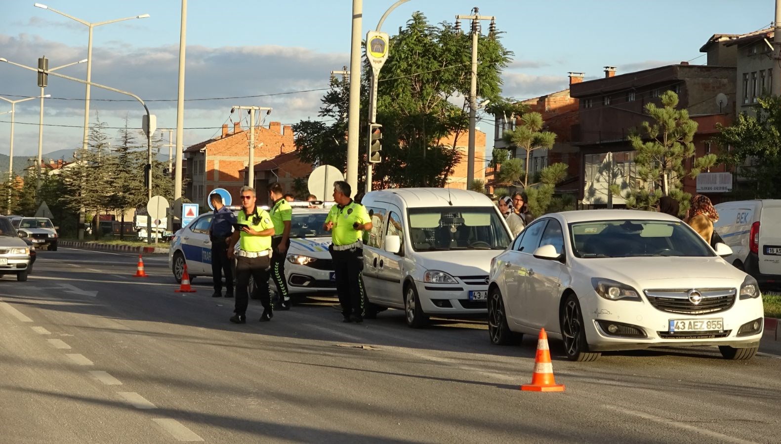 Tavşanlı'da art arda meydana gelen trafik kazası