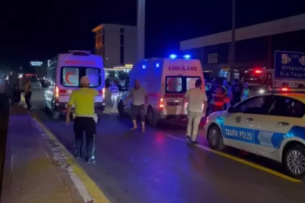 Aydın'da ardışık trafik kazası! 1 ölü, 5 yaralı var.