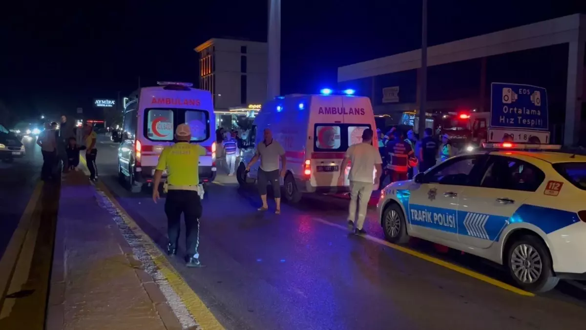Aydın'da meydana gelen zincirleme trafik olayında 1 kişi hayatını kaybetti, 5 kişi ise yaralandı.