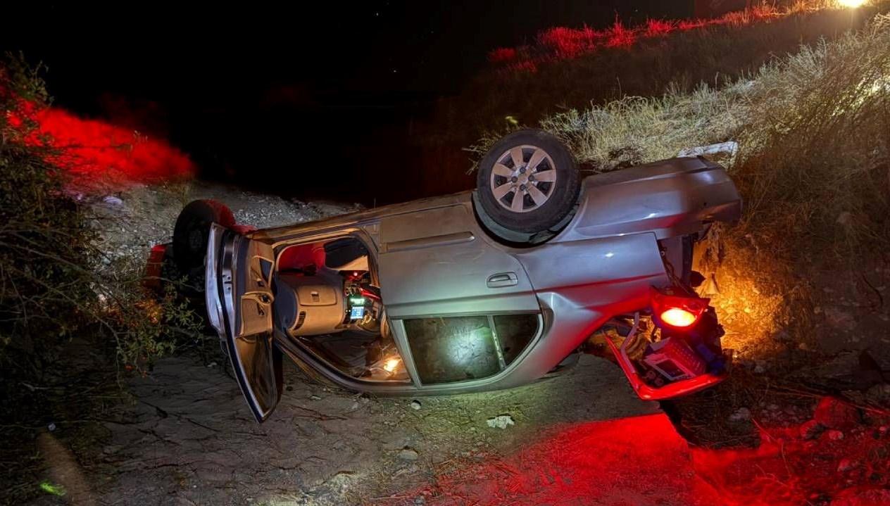 Çorum'da trafik kazasında 2 kişi yaralandı.