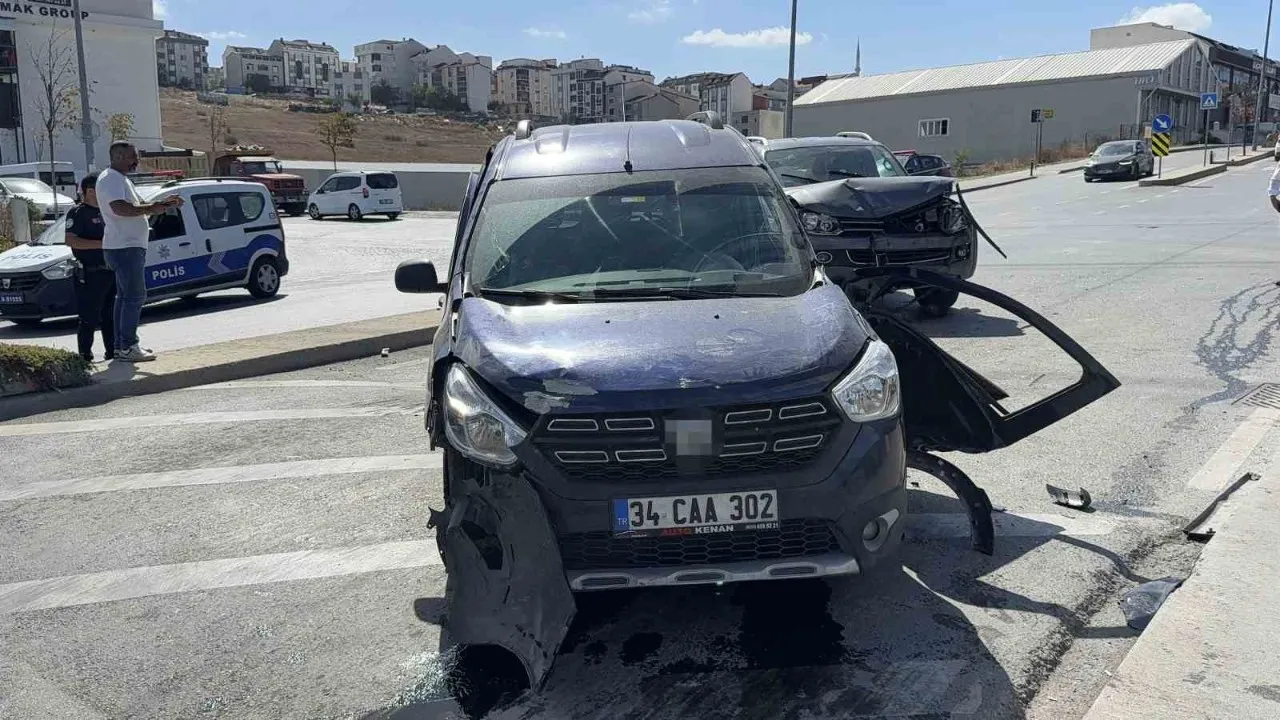 Arnavutköy'de kaza: 1 kişi yaralandı, 1 kişi gözaltında.