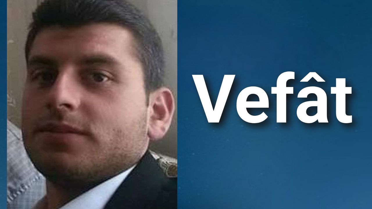 Ahmet Öztürk, Çat Kasabası'nda trafik kazasında öldü.