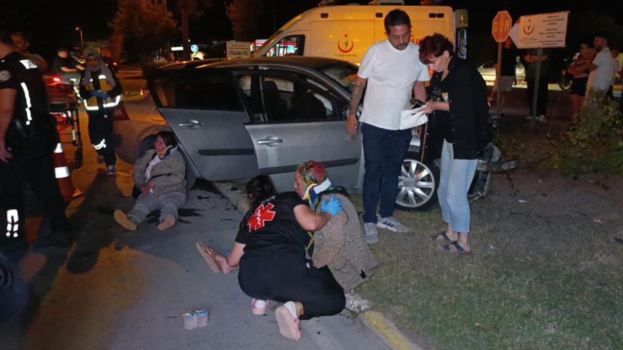 Antalya'da meydana gelen trafik kazasında 6 kişi yaralandı.