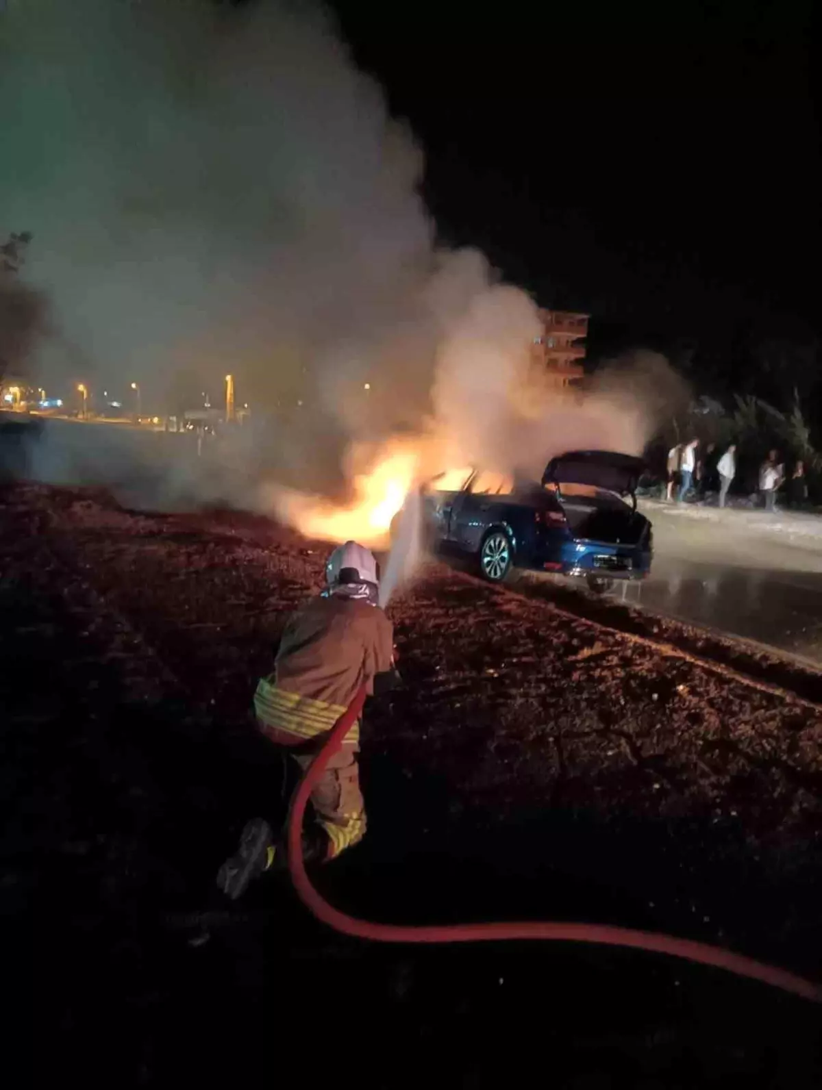 Hatay'da Kaza İle Sonuçlanan Trafik Kazası Yangın Çıkardı.
