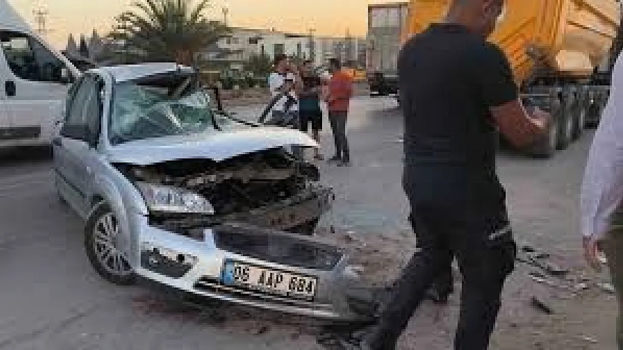 Adana'da Korkunç Trafik Kazası: İki Cezaevi Görevlisi Hayatını Kaybetti