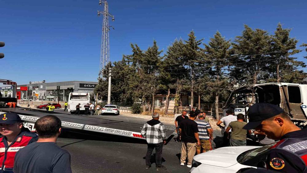 Muğla'da trafik kazası sonucu 1 kişi yaralandı.