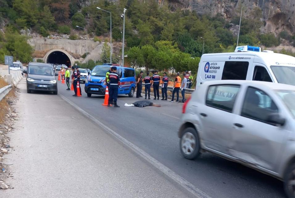 Motosiklet kazası sonucu 1 kişi yaşamını yitirdi.