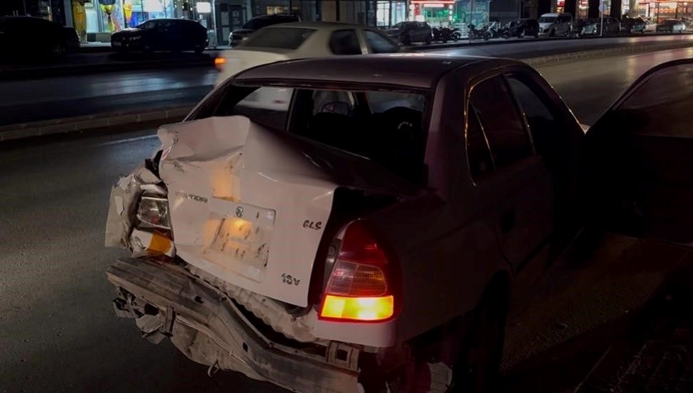Niğde-Bor Otoyolu'nda kaza meydana geldi.