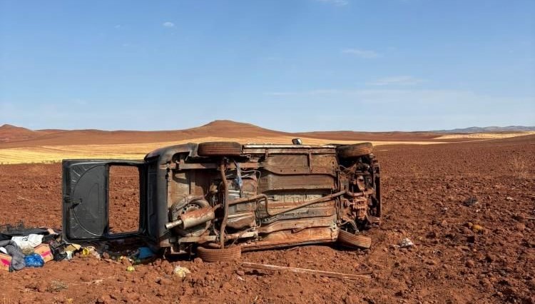 Yozgat'ta kaza: Devrilen aracın şoförü ciddi şekilde yaralandı.