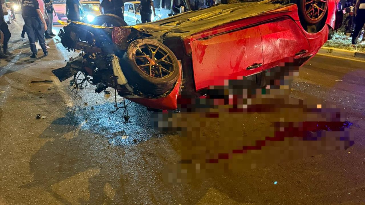 İskenderun, Hatay'da feci kaza: 3 kişi hayatını kaybetti, 3 kişi yaralandı.