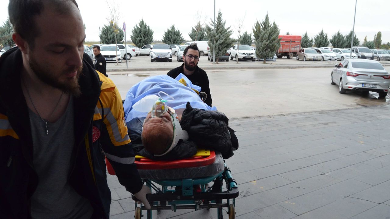 Aksaray'da otoyolda büyük bir kaza: 1 asker hayatını kaybetti!