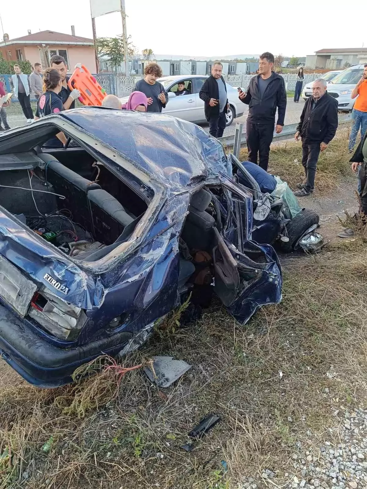 Balıkesir'de Tek Araçlı Trafik Kazası: Sürücü Yaralı