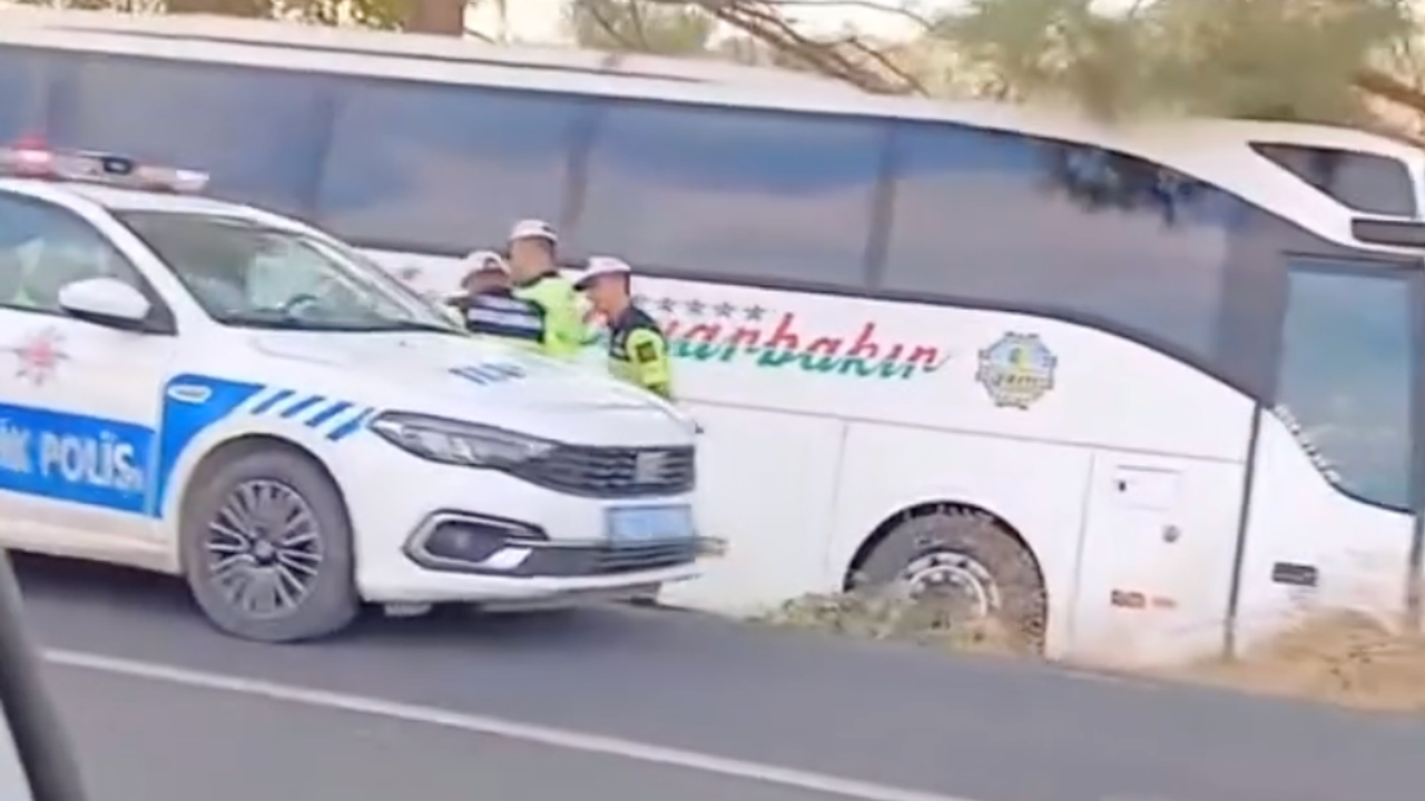 Trafik kazasında aynı aileden 4 birey yaşamını yitirdi.
