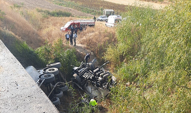 Kırklareli-Edirne Karayolunda Tır Kaza Geçirdi: Tır Yoldan Çıktı