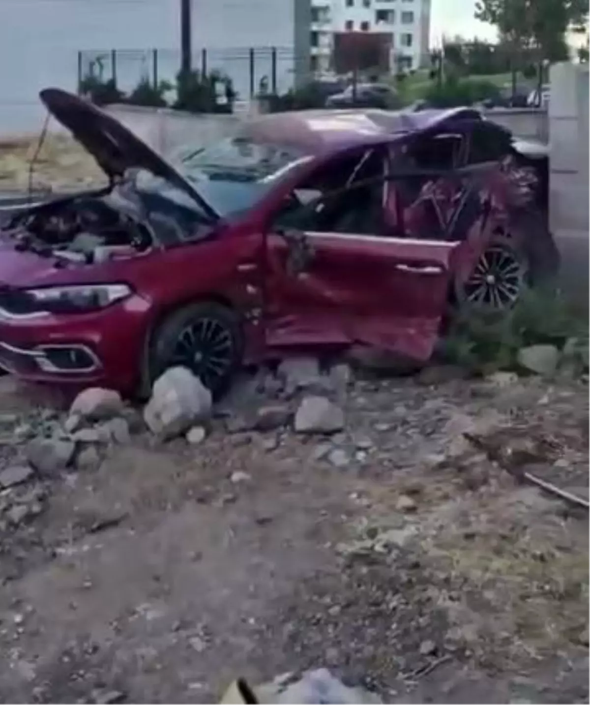 Diyarbakır'da Trafik Kazasında 2 Kişi Yaralandı