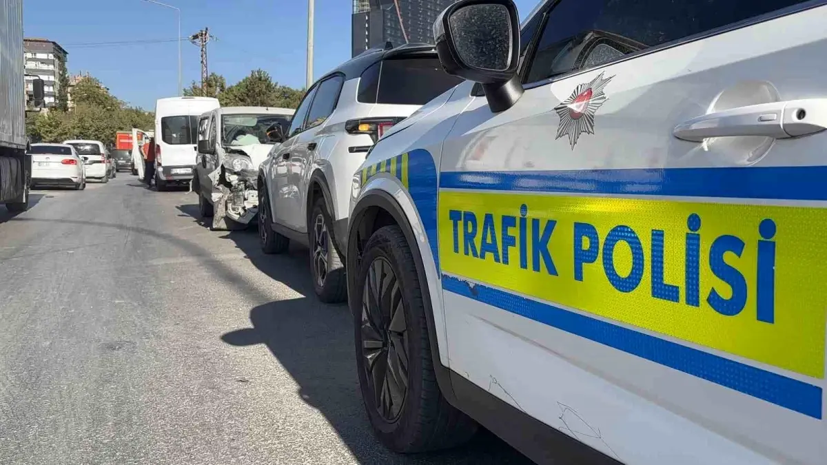 Gaziantep'te Art arda Zincirleme Kaza: 7 Yaralı