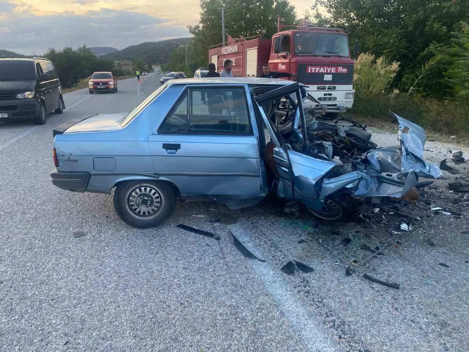 Trafik kazası sonucu Bilecik'te 5 kişi yaralandı.