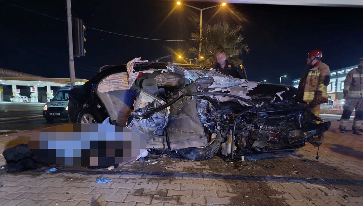 Manisa'da trajik olay: 1 kişi yaşamını yitirdi, 3 kişi yaralandı.