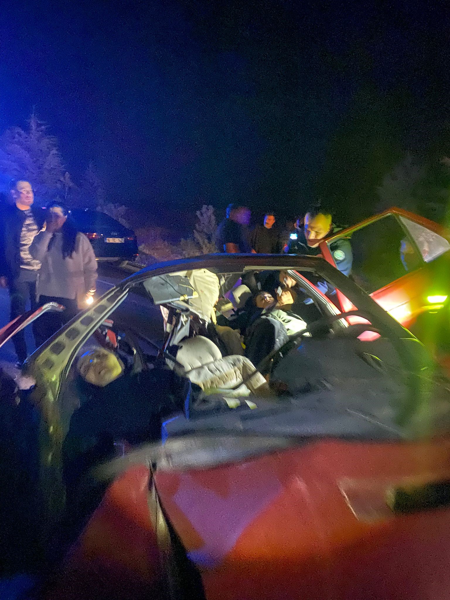 Milletvekili Ayşen Gürcan Kaza Sonucu Yaralandı: 1 Kişi Vefat Etti – Güncel Haberler