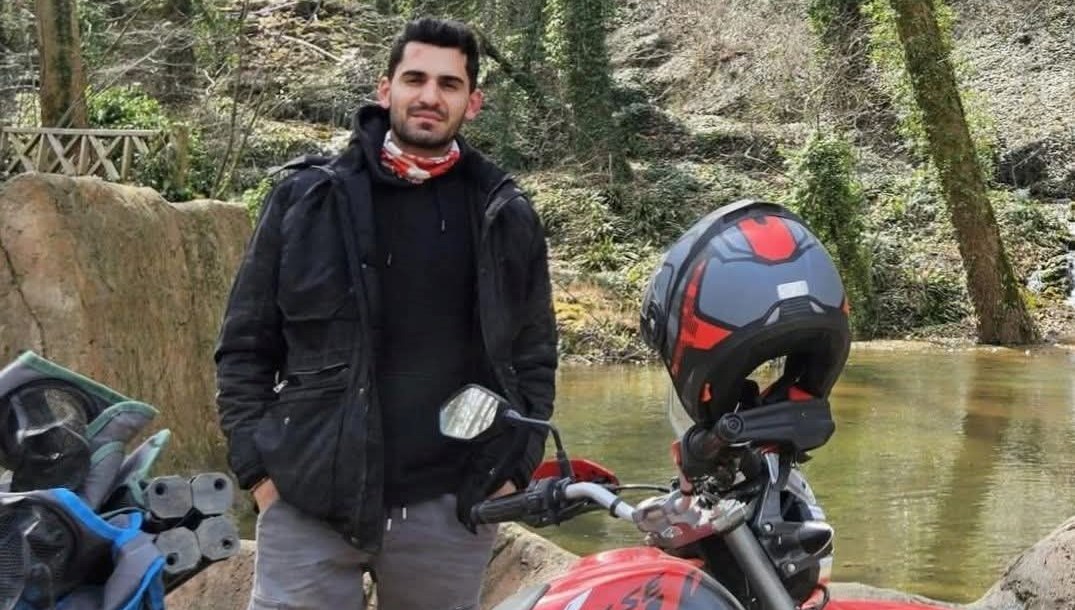 Naim, 25 yaşında motosiklet kazasında hayatını kaybetti.