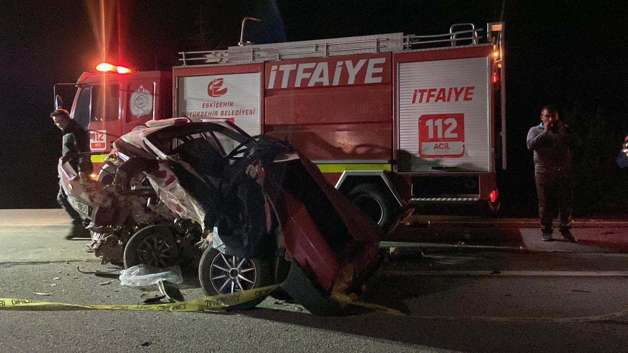 AK Partili milletvekili kaza sonucunda yaralanırken, 1 kişi hayatını kaybetti ve 4 kişi de yaralandı.