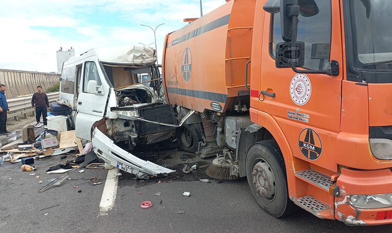 Kütahya'da trafik kazası sonucu 1 kişi hayatını kaybetti, 1 kişi yaralandı.