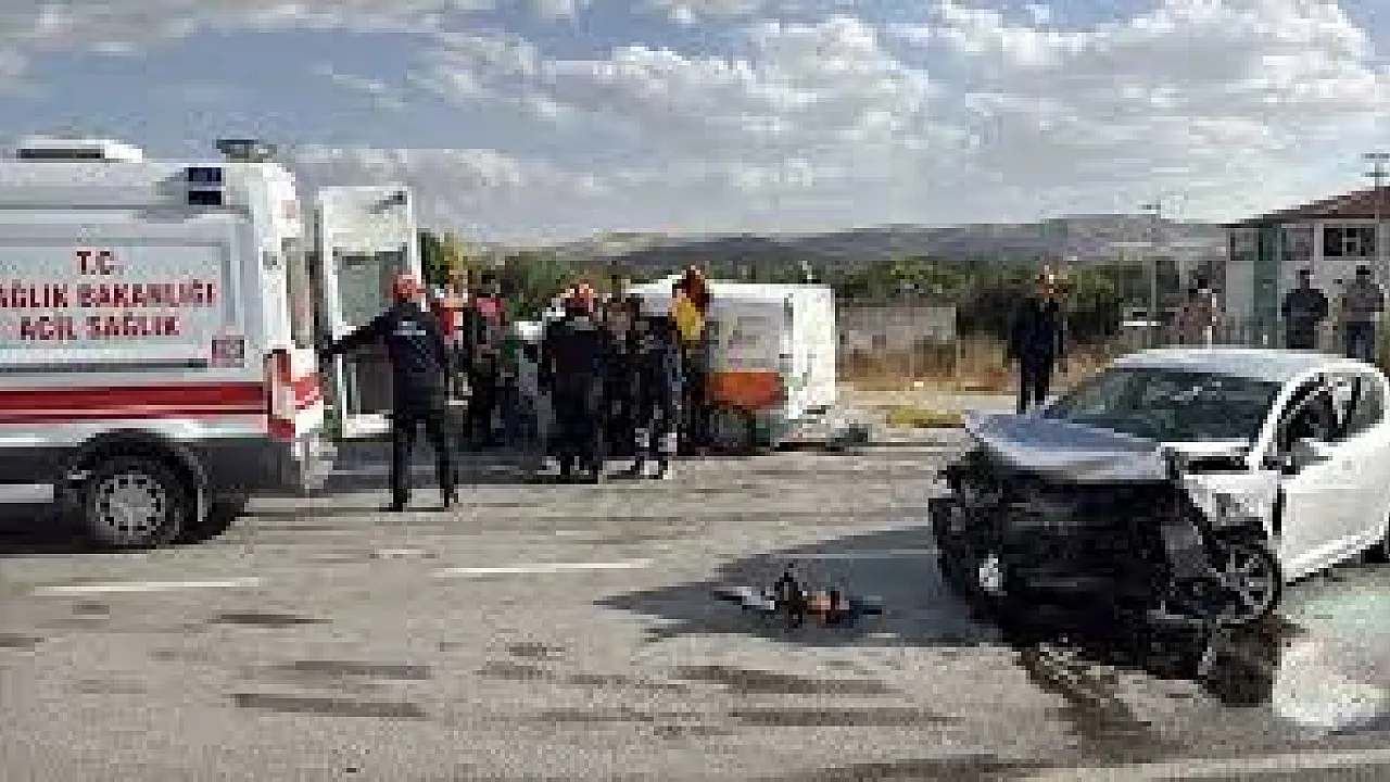 Sivas'ta Zincirleme Kaza: 1 Kişi Hayatını Kaybetti, 4 Kişi Yaralı