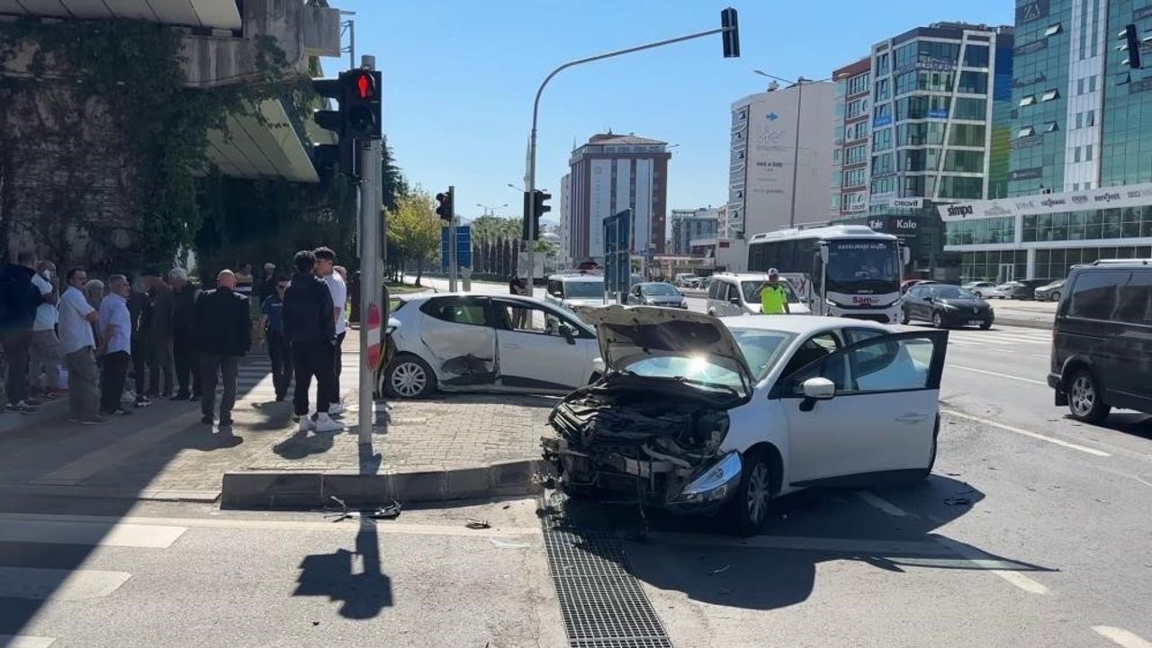 Samsun'da eylül ayında meydana gelen trafik kazalarında 3 kişi hayatını kaybetti, 762 kişi yaralandı.