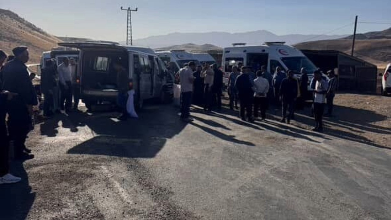 Minibüs kazası: Öğretmenler yaralandı