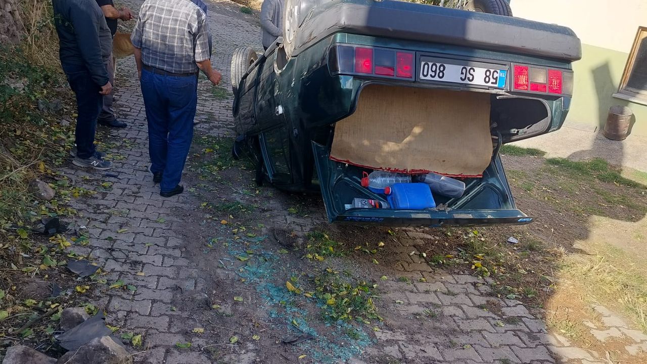 Sivas Akıncılar'da kaza: 2 kişi yaralandı.