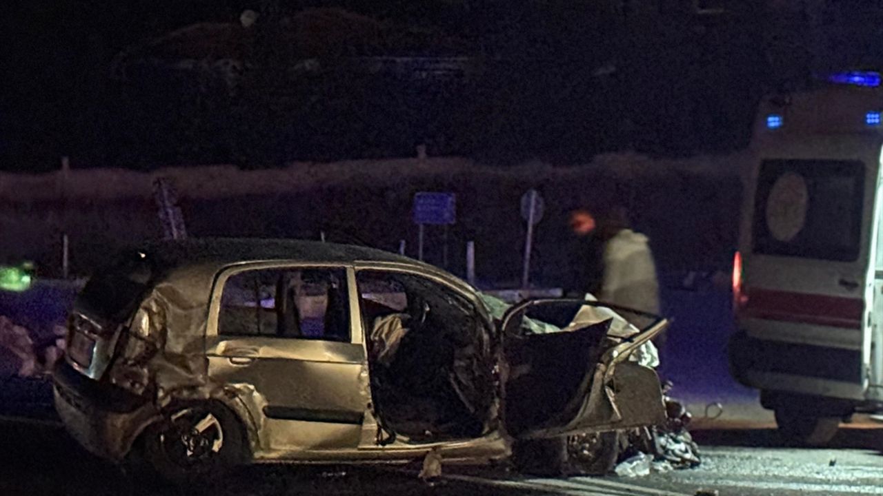 Konya'da trafik kazasında 2 kişi hafif şekilde yaralandı.