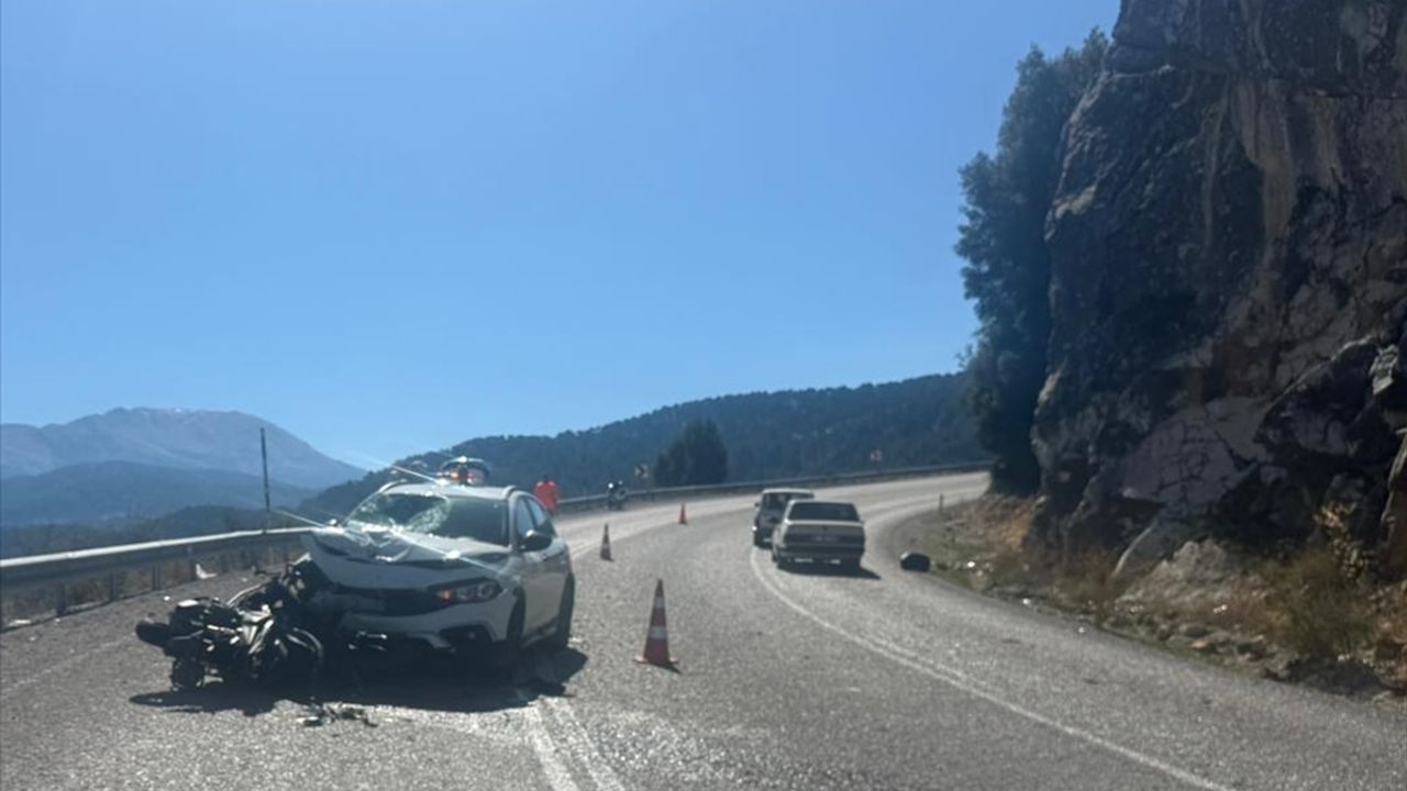 Muğla'da trafik kazasında motosiklet sürücüsü öldü.