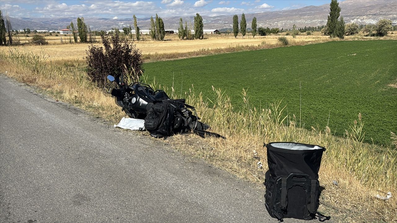 Erzincan'da meydana gelen trafik kazasında 1 kişi yaşamını yitirdi.