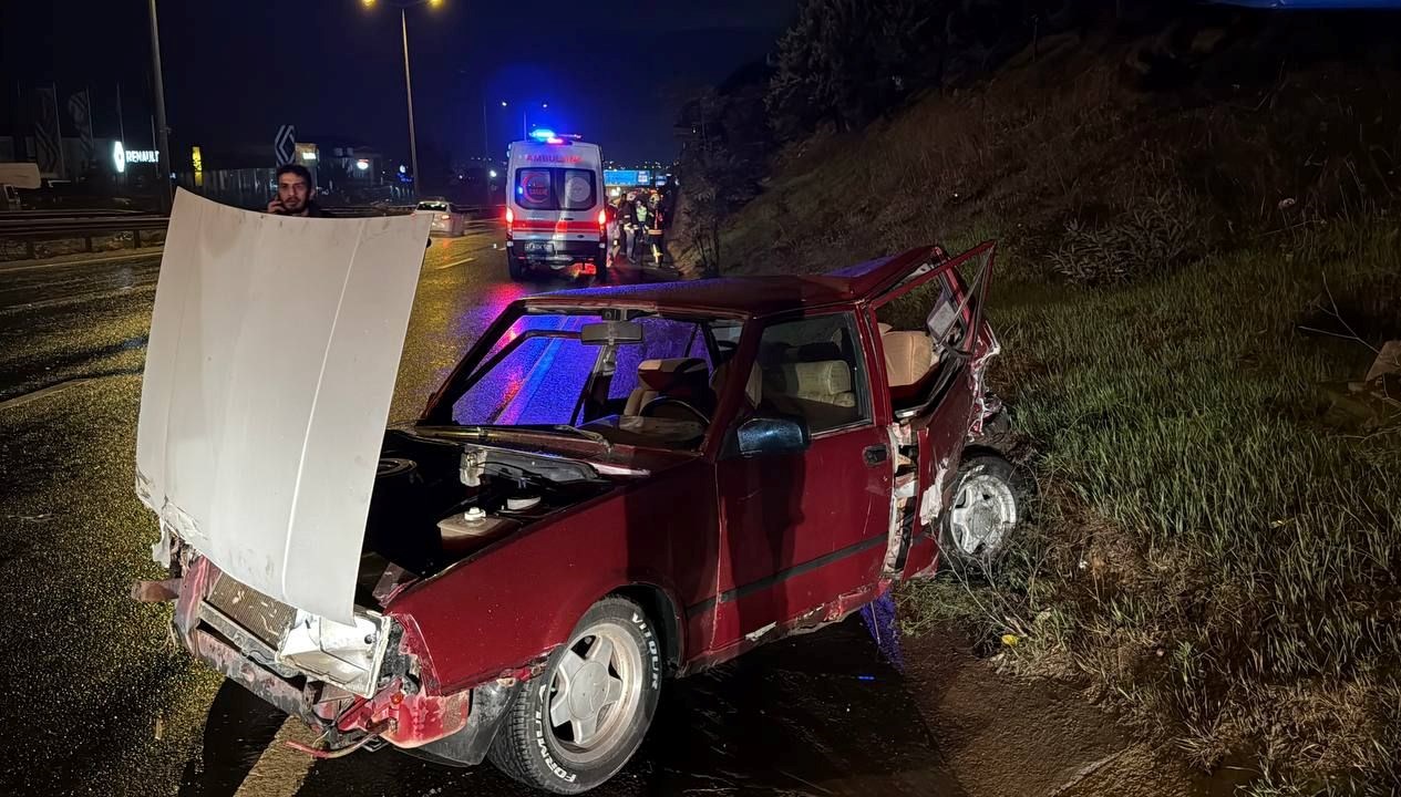Gebze'de kaza: İki kişi yaralandı.