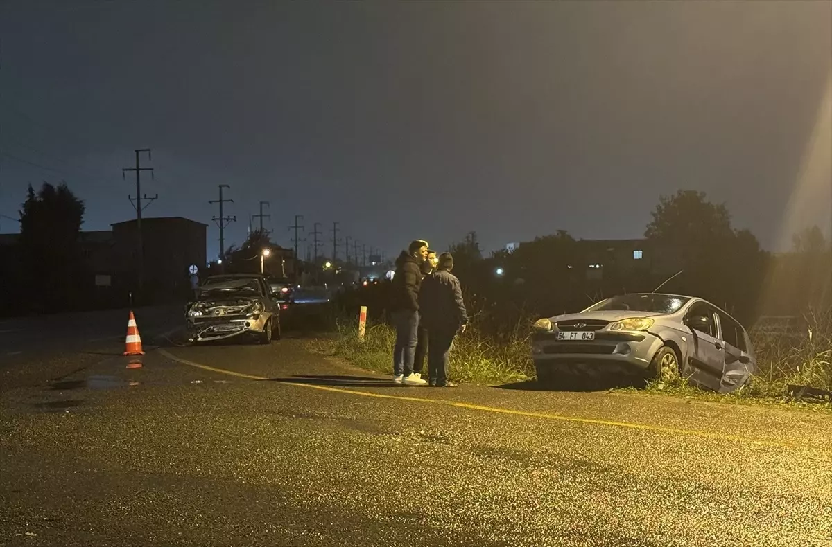Erenler'de meydana gelen trafik kazasında 3 kişi yaralandı.