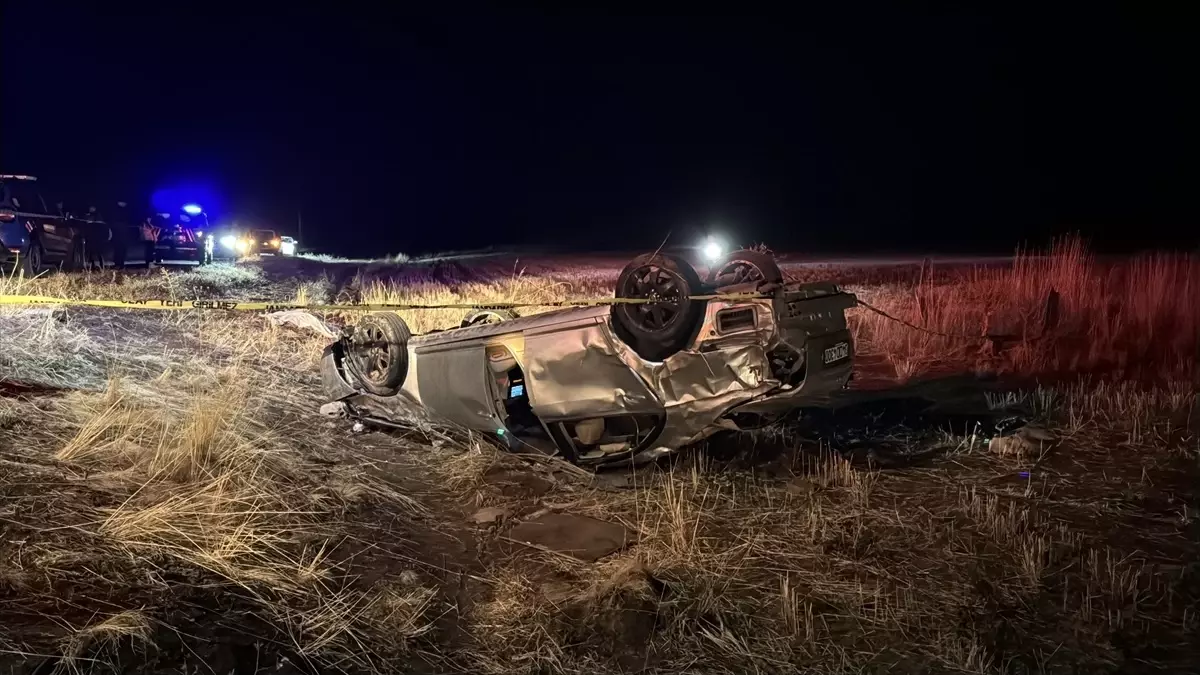 Nevşehir'de trafik kazasında 2 kişi yaşamını yitirdi, 1 kişi yaralandı.