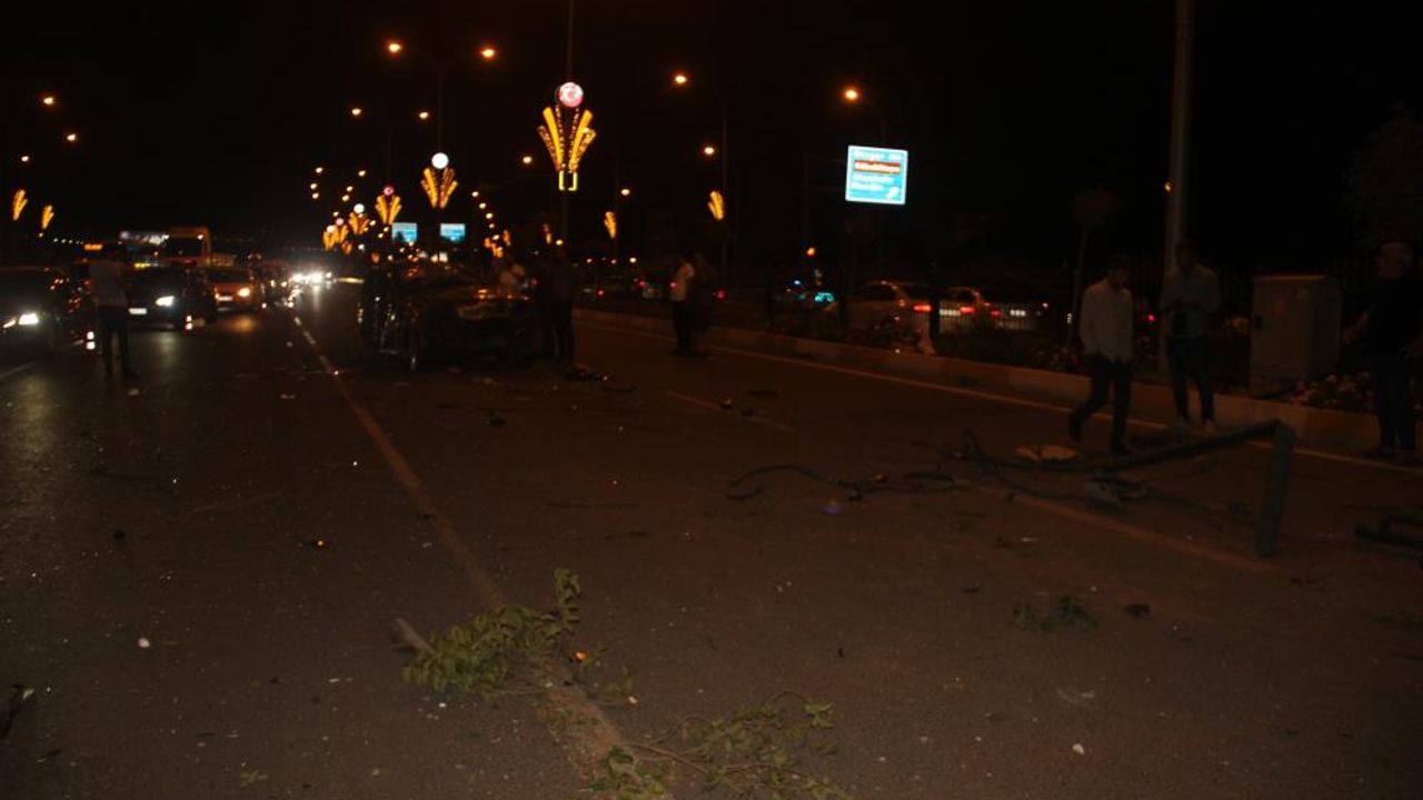 Şanlıurfa'da trafik kazasında 11 yaşındaki çocuk yaşamını yitirdi.