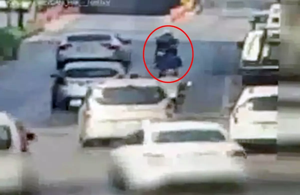 Antalya'da Kaza: Motosiklet Sürücüsü Hayatını Kaybetti.