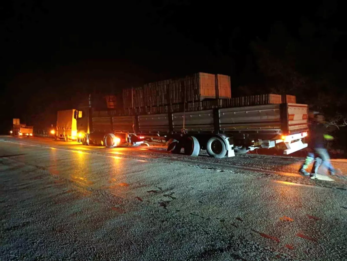 Burdur'da trafik kazasında bir ölü, iki yaralı var.
