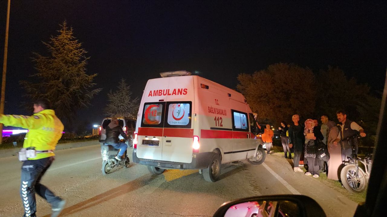 Bisiklet sürücüsü çocuk, Bursa'da yaşanan trafik kazasında ciddi şekilde yaralandı.