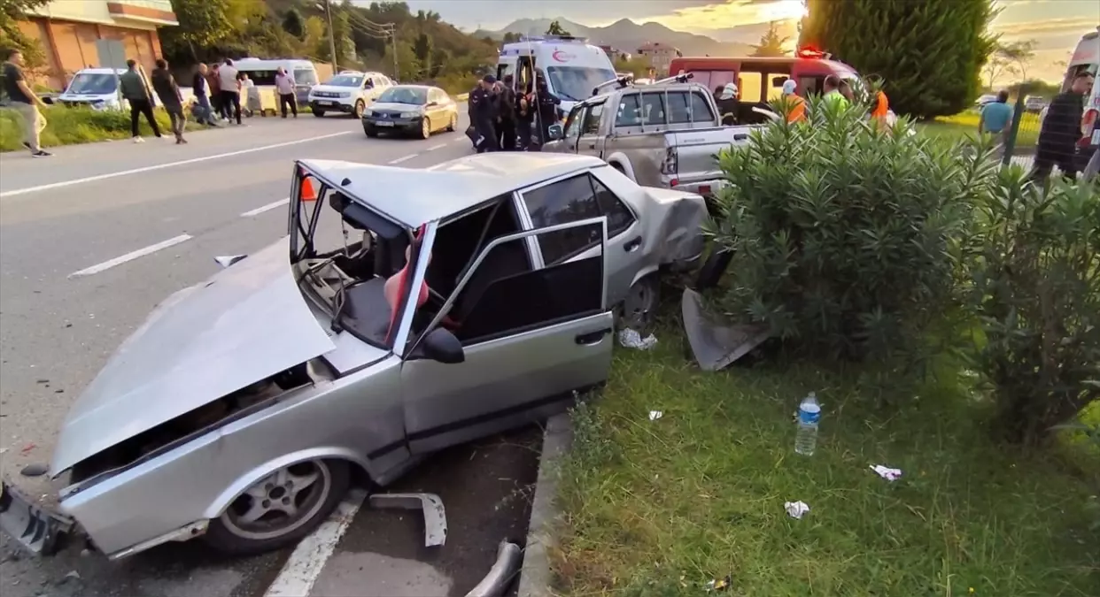 Tirebolu'da Trafik Kazası: 6 Kişi Yaralandı