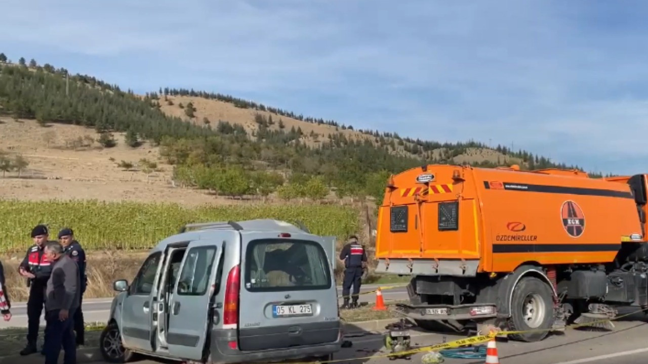Amasya'da korkunç kaza: 4 kişi hayatını kaybetti.