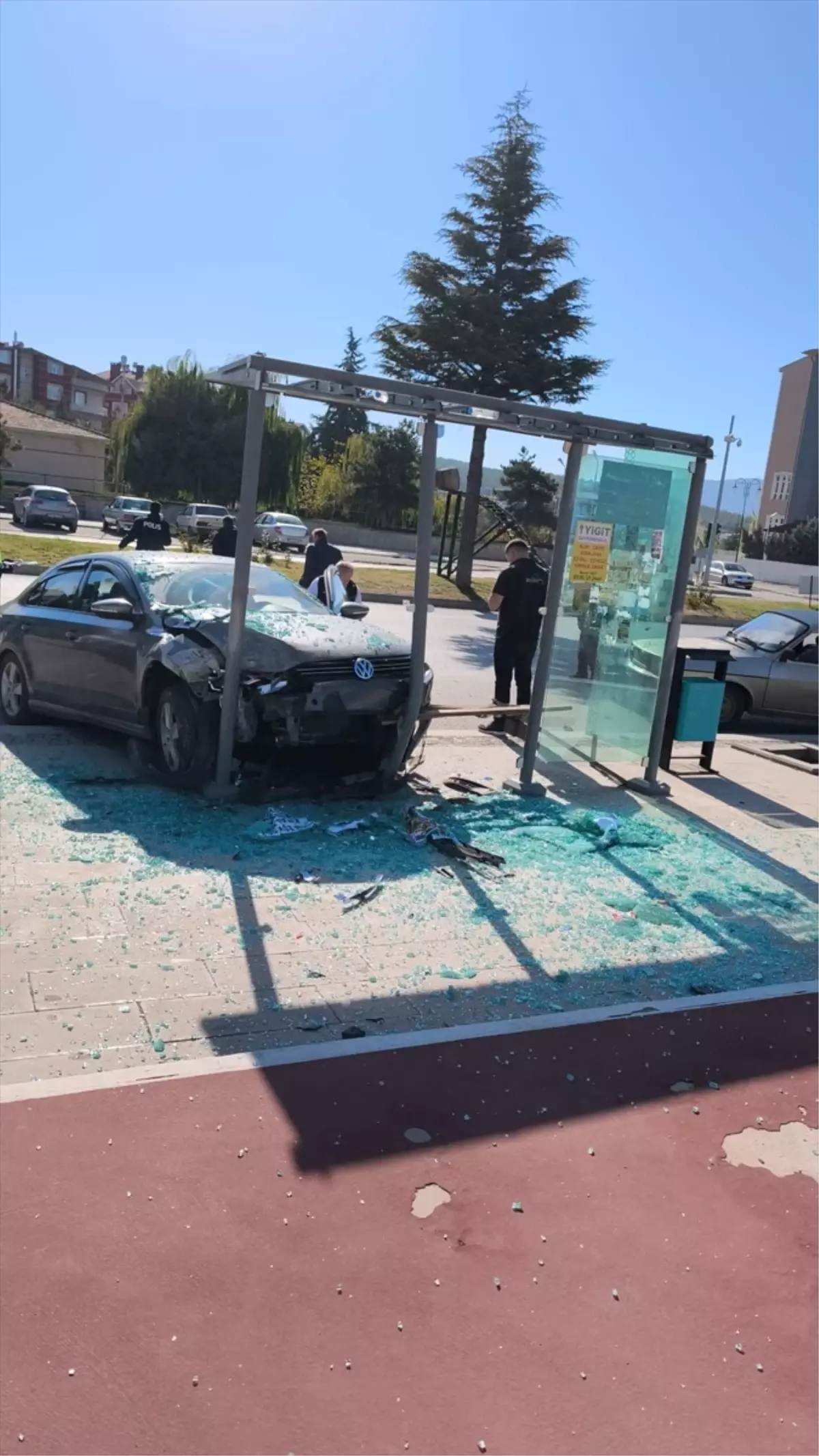 Beyşehir'de Kaza: Durakta Yaralanan Şahıs